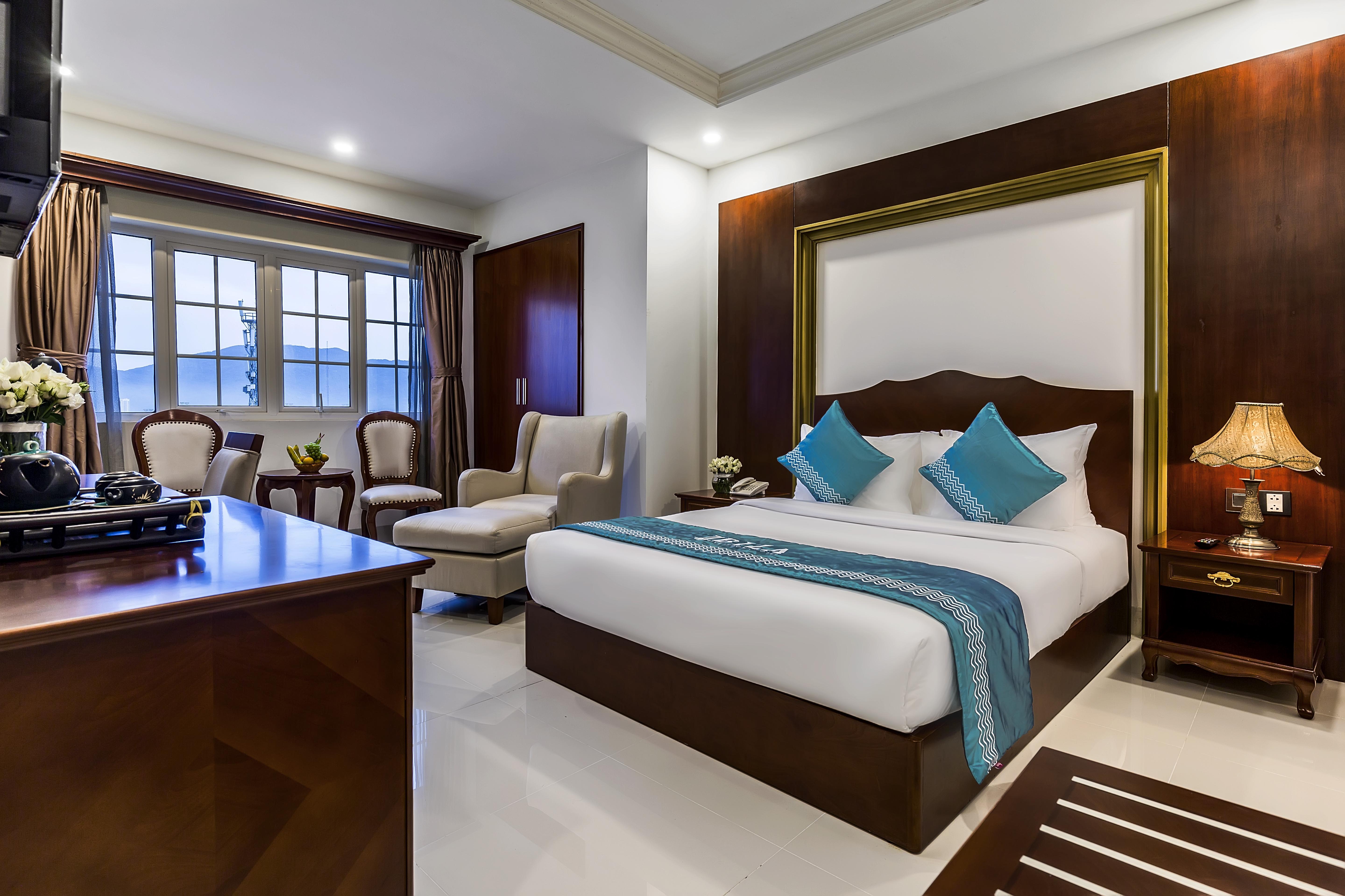 Ibiza Riverfront Da Nang Hotel Powered By Aston Esterno foto