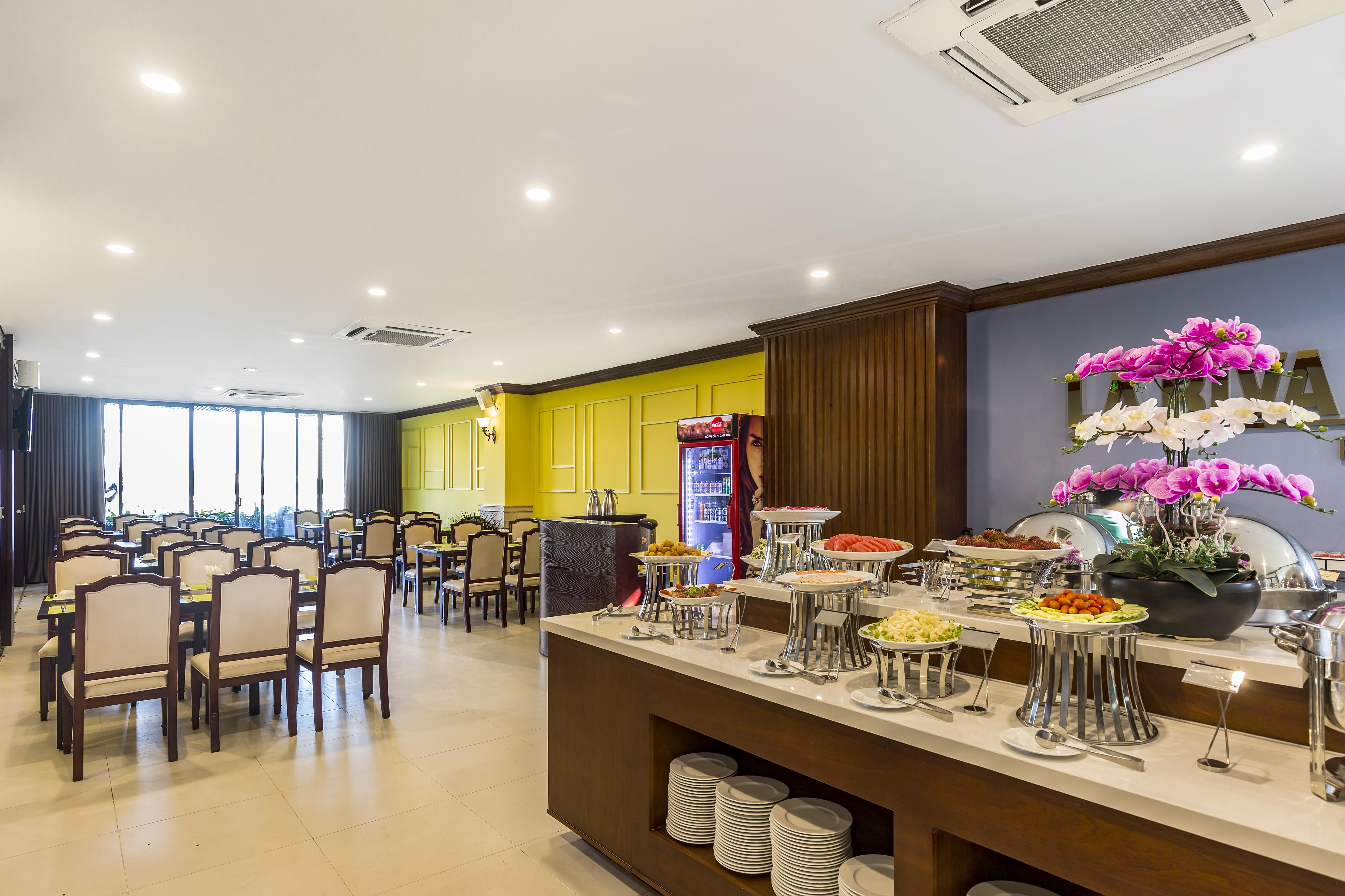 Ibiza Riverfront Da Nang Hotel Powered By Aston Esterno foto