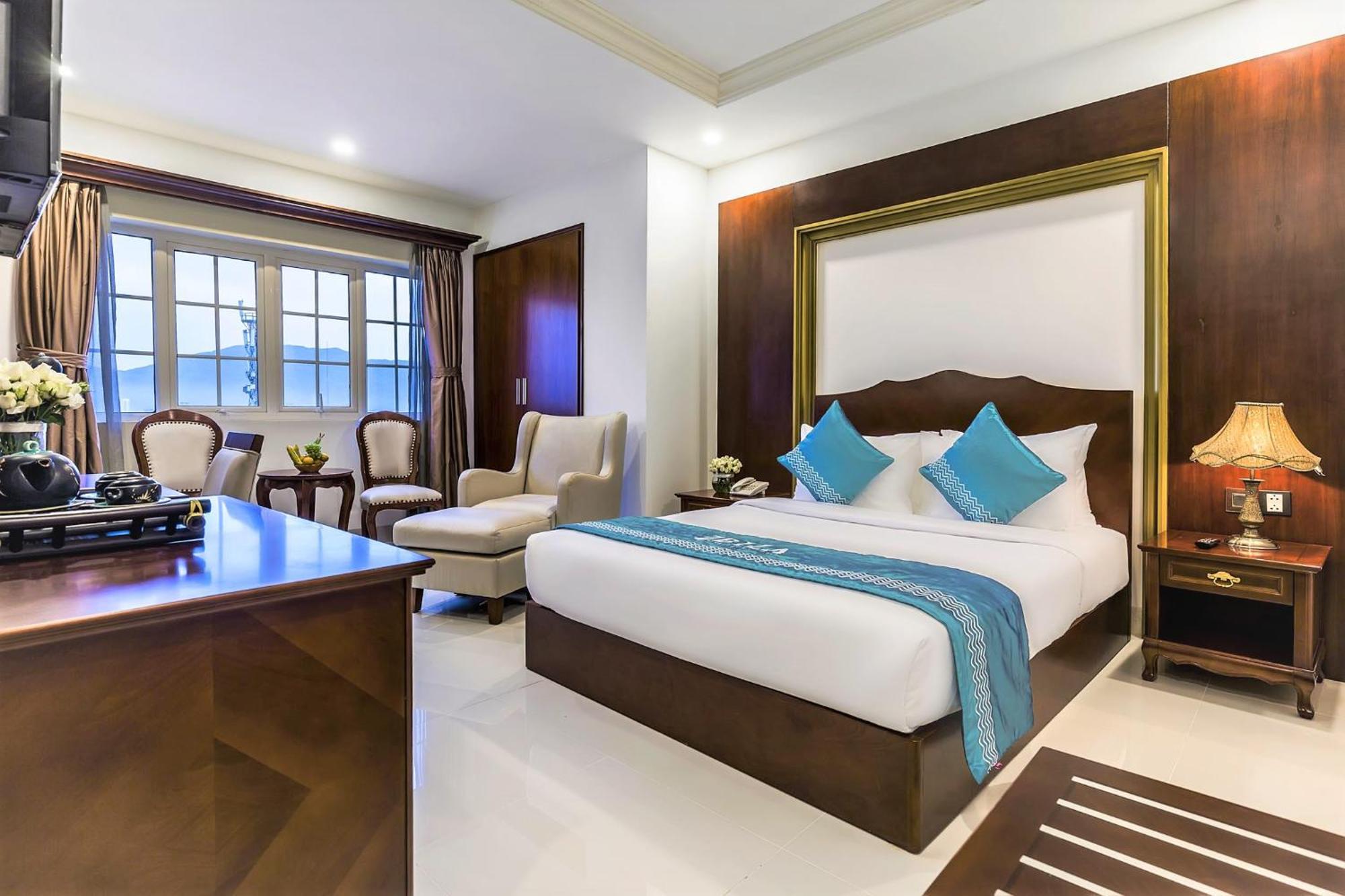 Ibiza Riverfront Da Nang Hotel Powered By Aston Esterno foto