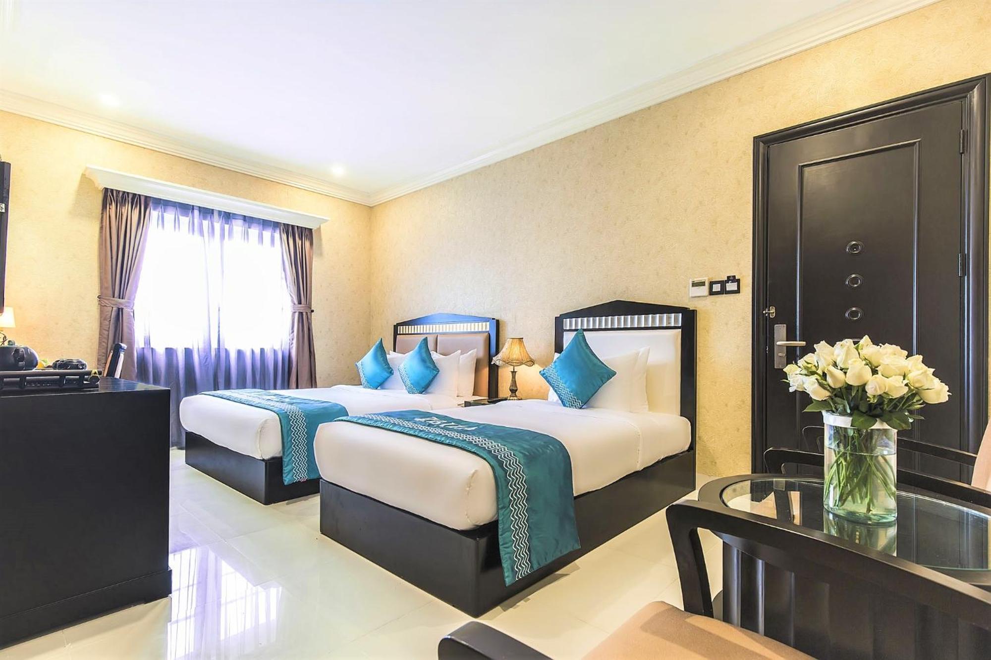 Ibiza Riverfront Da Nang Hotel Powered By Aston Esterno foto