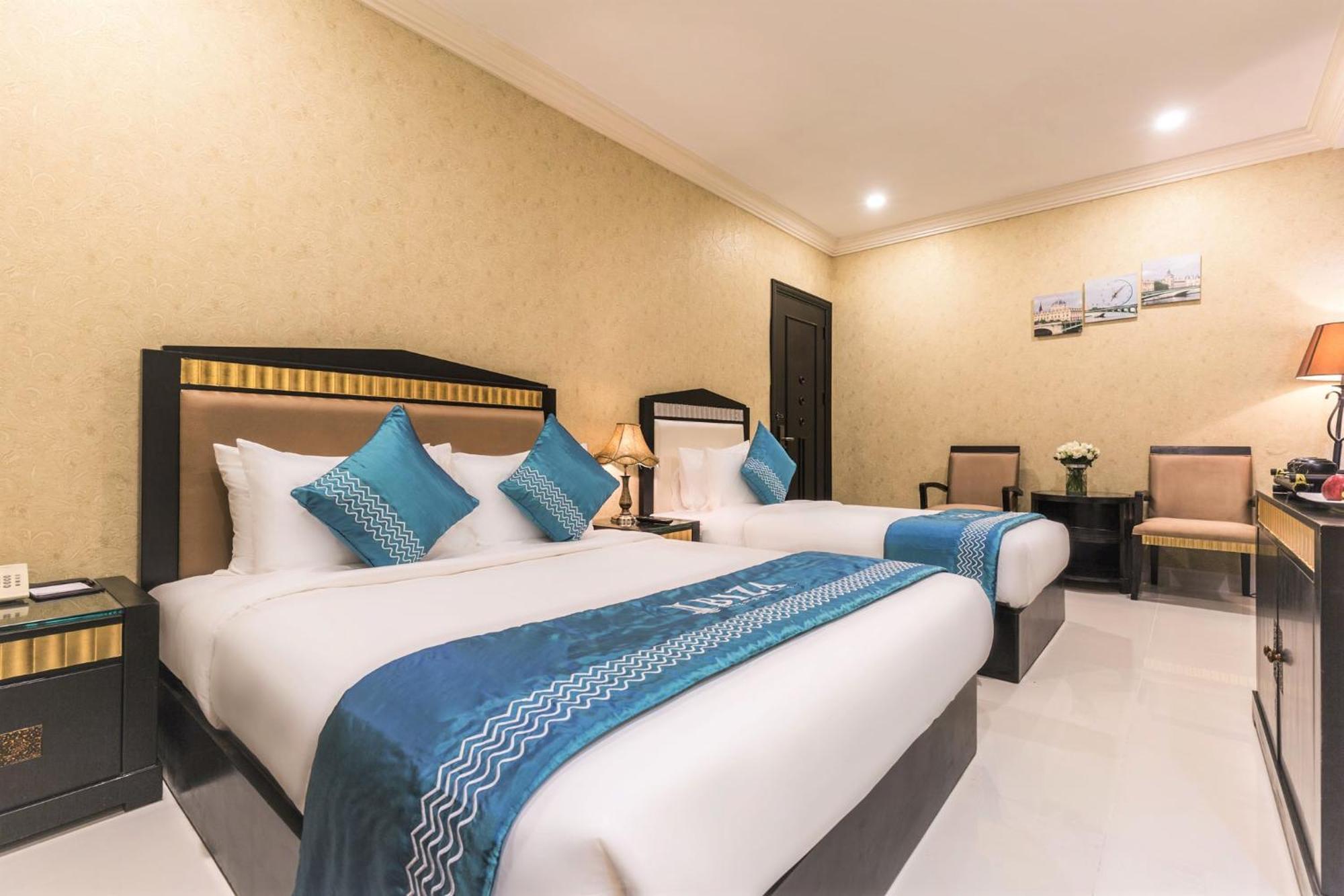 Ibiza Riverfront Da Nang Hotel Powered By Aston Esterno foto