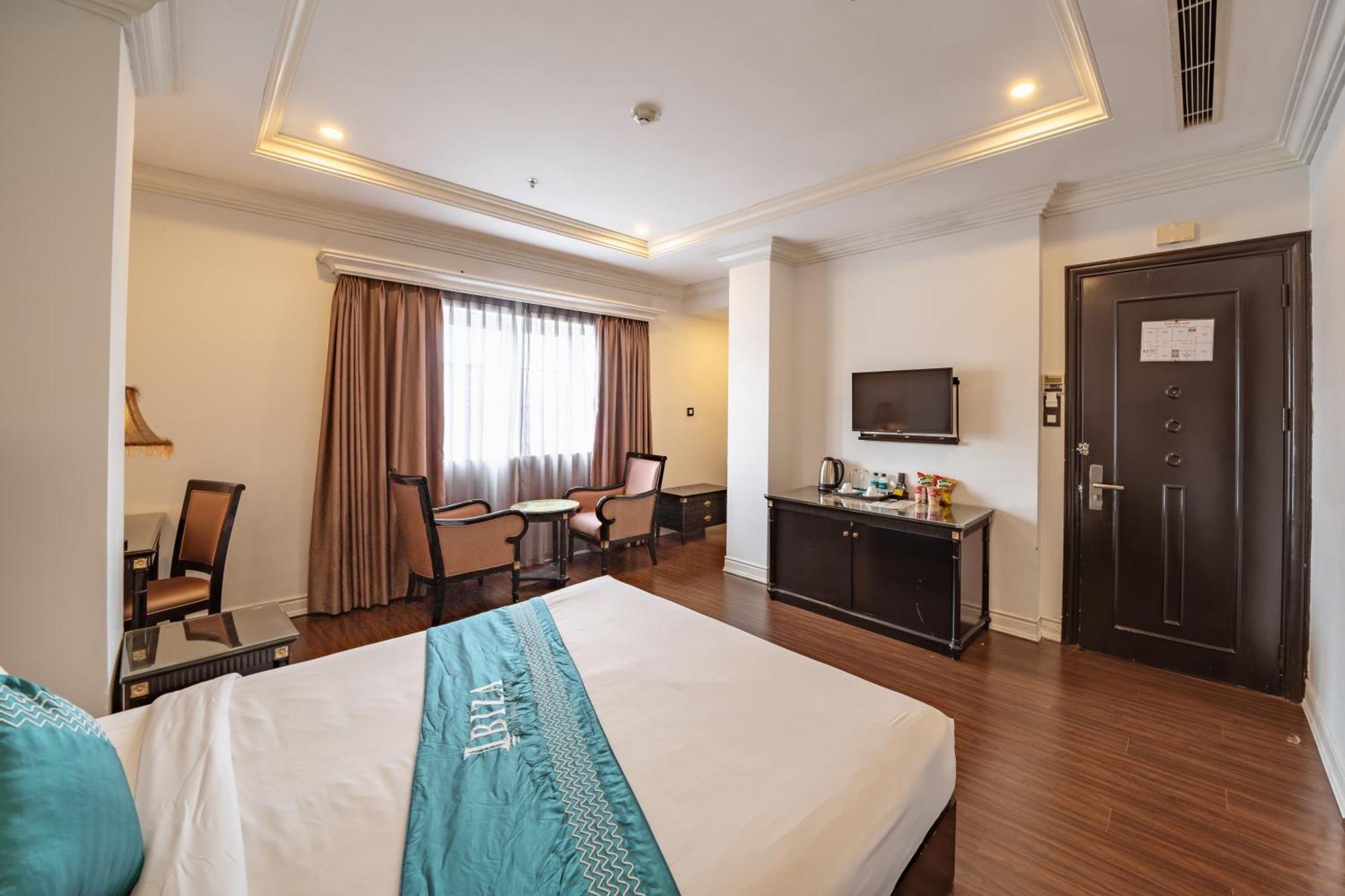 Ibiza Riverfront Da Nang Hotel Powered By Aston Esterno foto